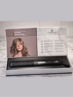 Royale Black Ceramic Multi-Purpose Straightening Brush